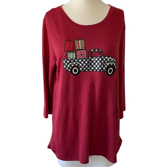 Clove + Pind Tops - Clover + Pine Red 3/4 Sleeve Red with Truck Design Size L